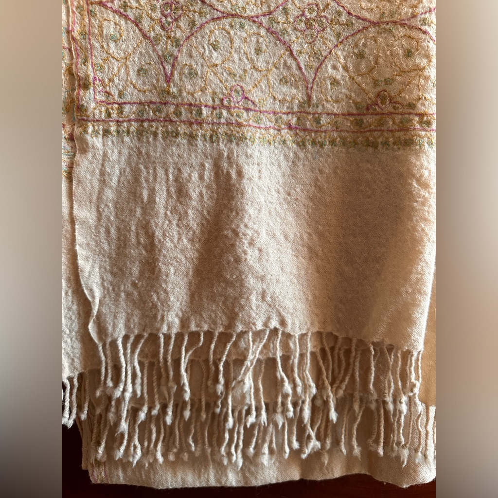 Ladies Handmade Embroidered Vintage Cream Middle Eastern Pashmina Scarf